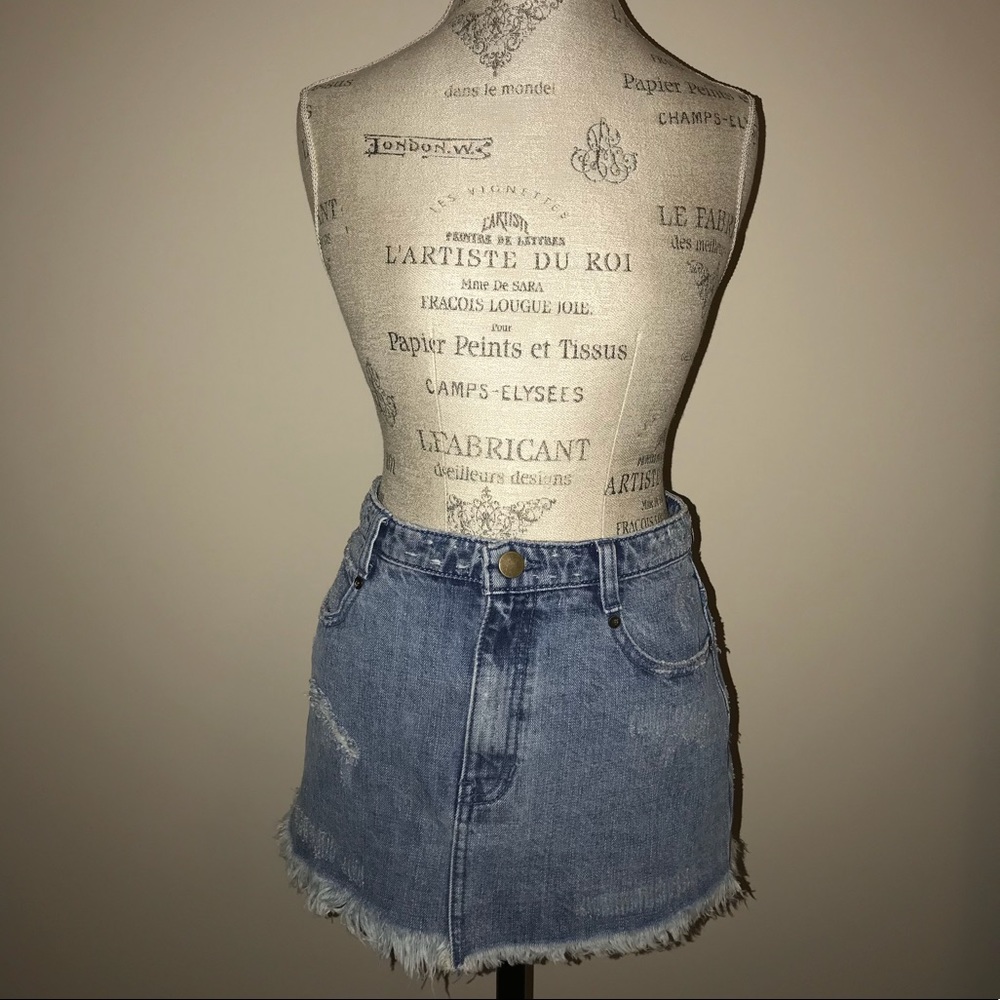 FREE PEOPLE MINI JEAN SKIRT (WORN ONCE)